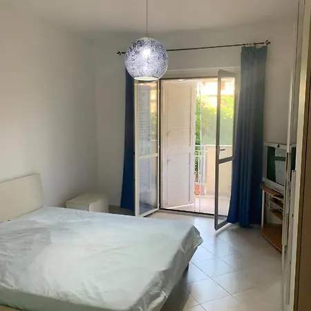 A Caulonia Apartman *